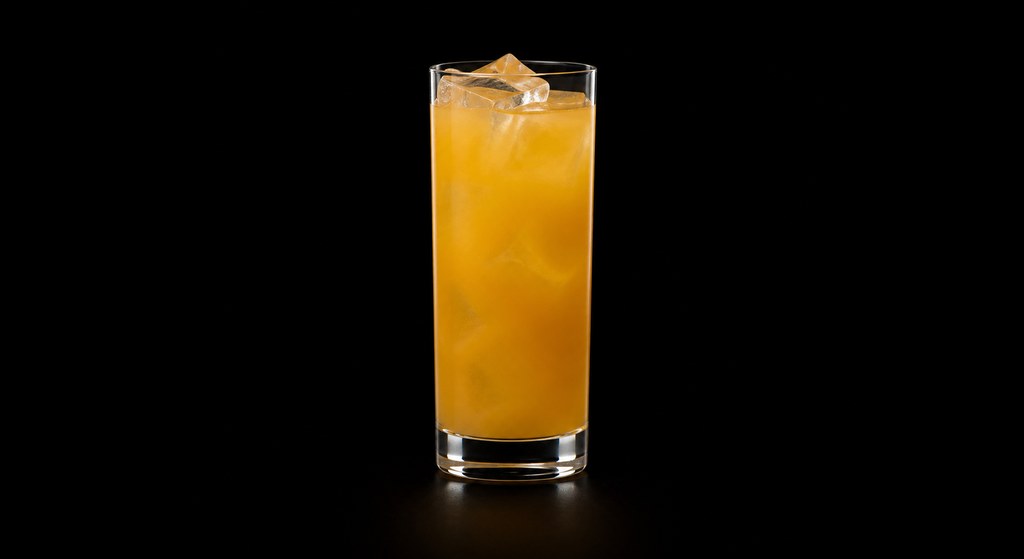 Abilene cocktail on a dark studio background