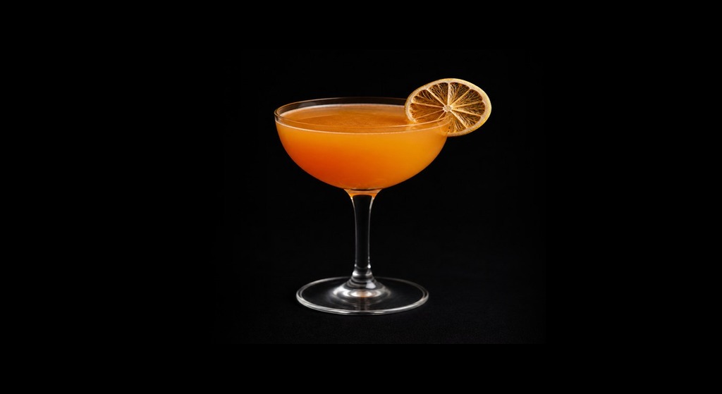Ahura Mazda cocktail on a dark studio background