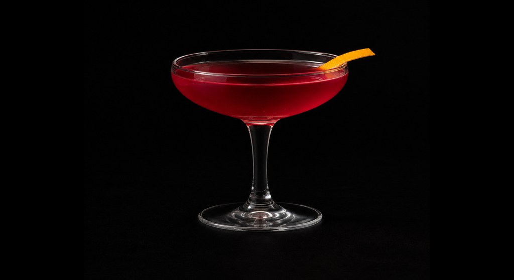 Autumn in New York cocktail on a dark studio background