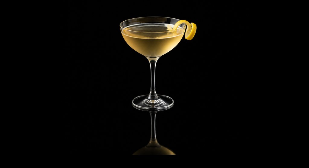Bicardar cocktail on a dark studio background