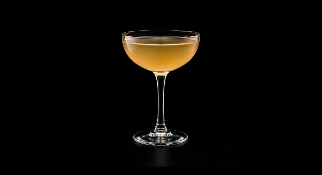 Bonnie Prince Charlie cocktail on a dark studio background