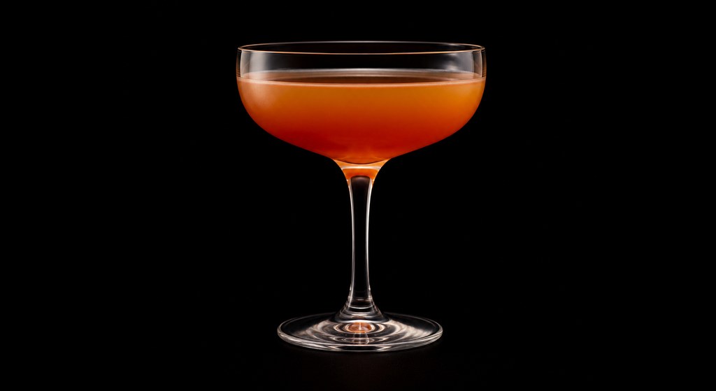 Canaries cocktail on a dark studio background