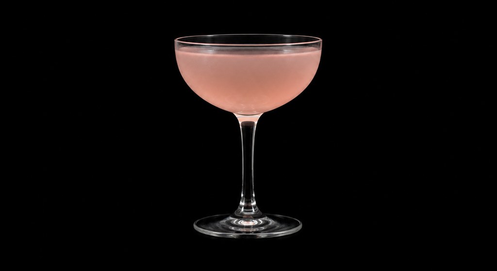 Daiquiri No. 5 cocktail on a dark studio background