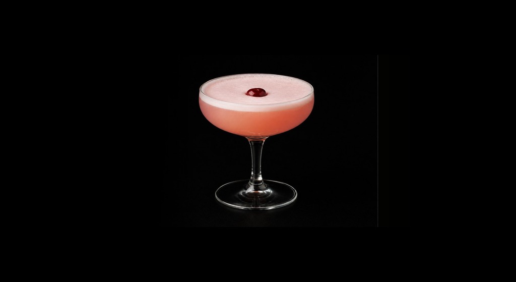 Fairy Belle Cocktail cocktail on a dark studio background