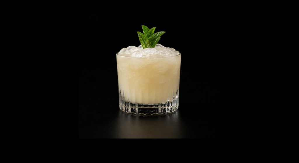 Falinum cocktail on a dark studio background