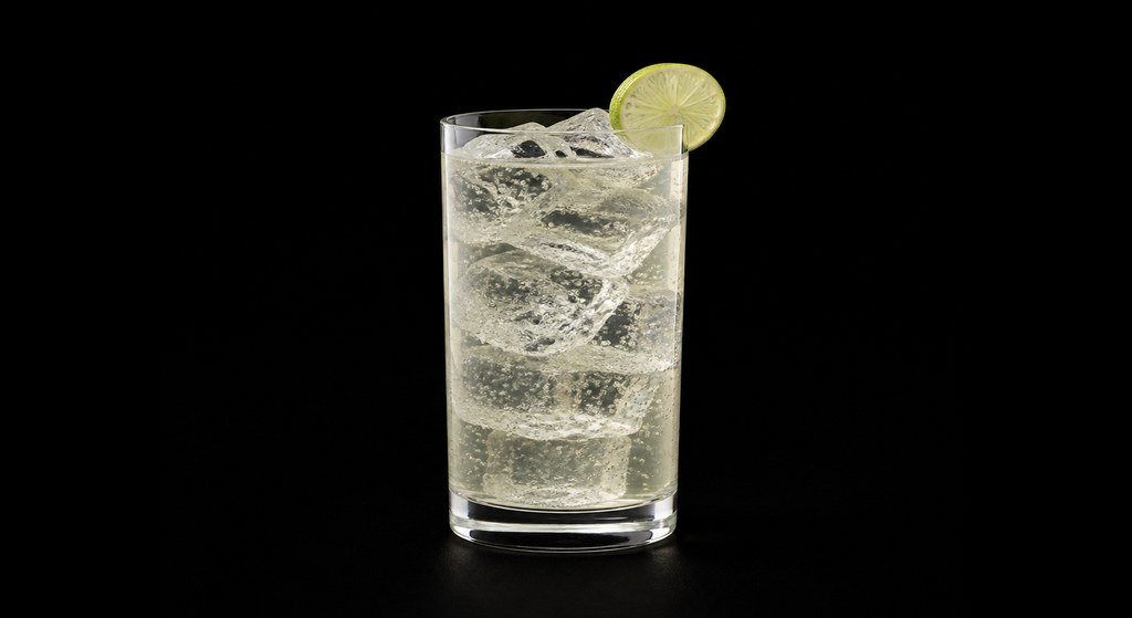 Fog Horn cocktail on a dark studio background
