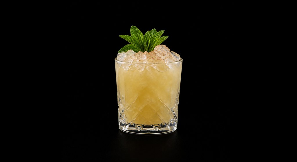 Hawaii Five-O cocktail on a dark studio background
