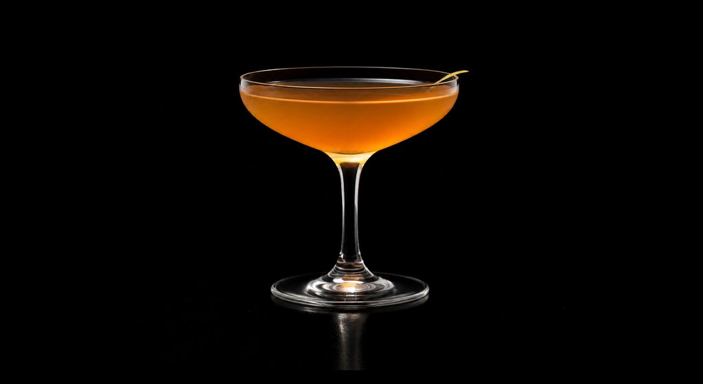 Hop Toad #3 cocktail on a dark studio background