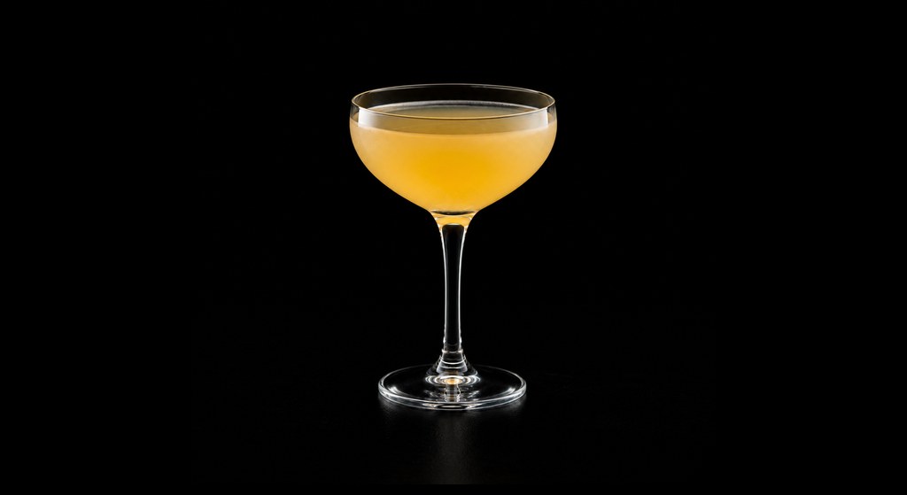 Houla Houla Cocktail cocktail on a dark studio background