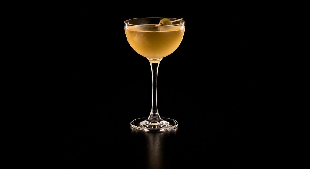 Irish Cocktail cocktail on a dark studio background
