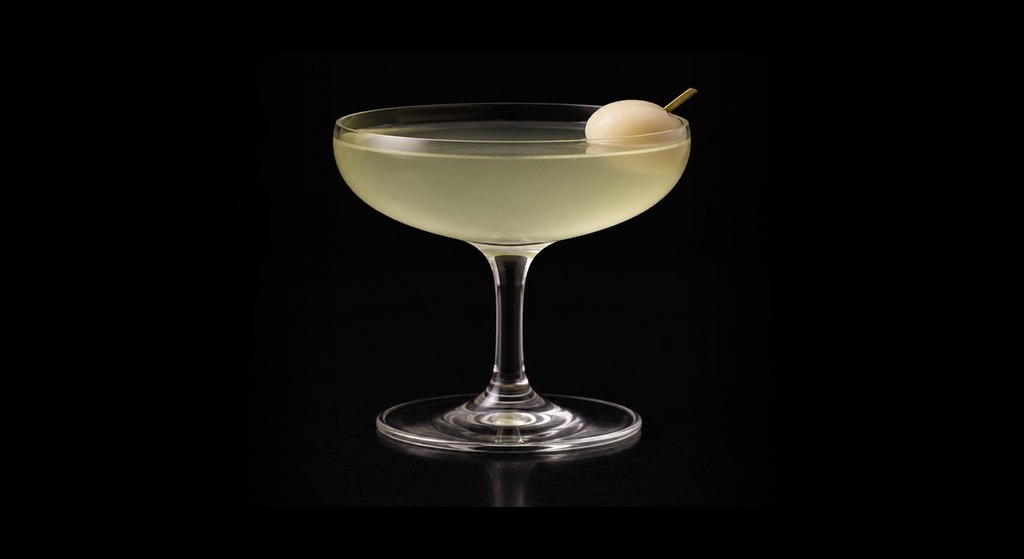 Masari cocktail on a dark studio background