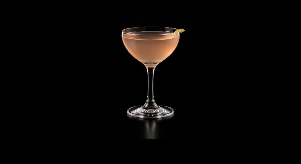 Meridian cocktail on a dark studio background