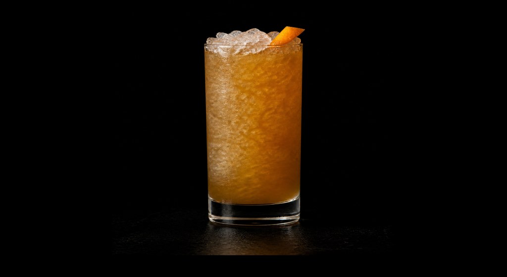 Nui Nui cocktail on a dark studio background