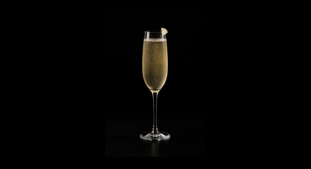 Pearfect Couple cocktail on a dark studio background