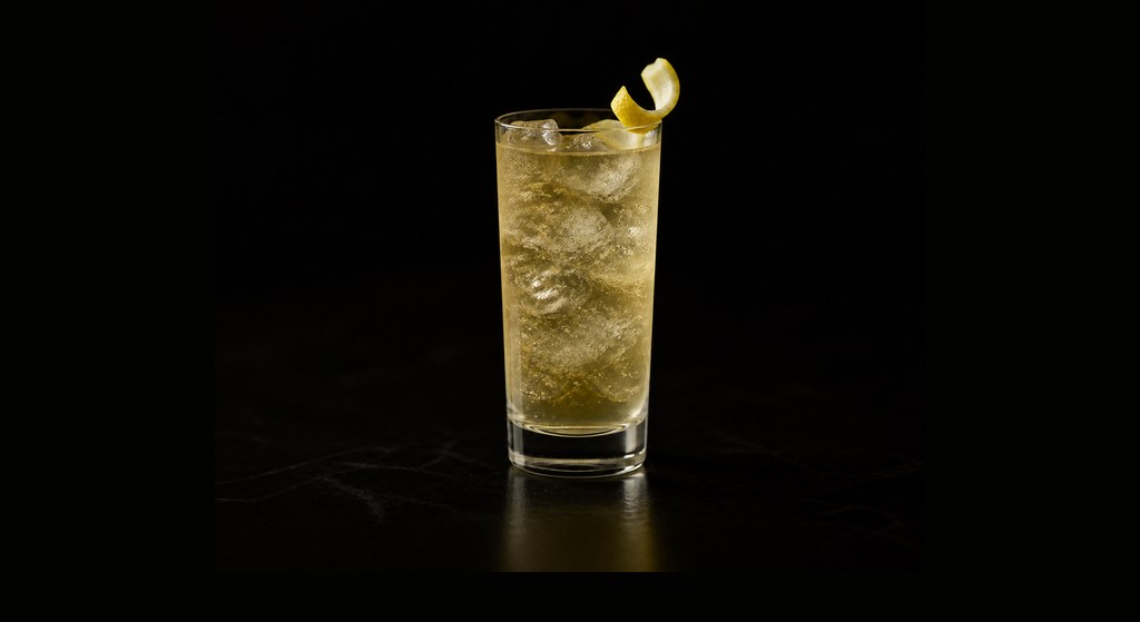 Presbyterian cocktail on a dark studio background