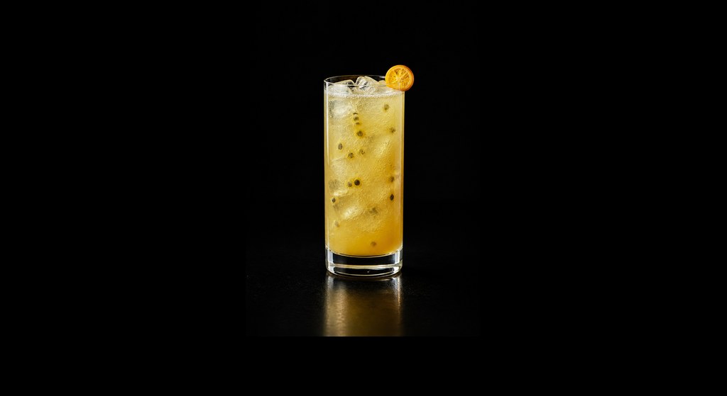 Waltzing Matilda cocktail on a dark studio background